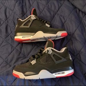 Air Jordan 4 breds ‘19